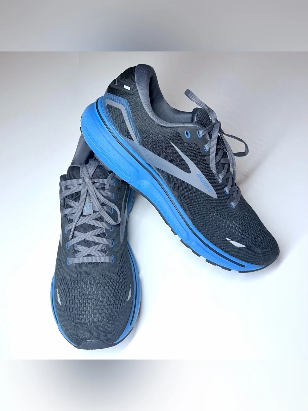 Brooks Ghost 15 Men’s Running Sneakers - Black/ Blue Size- 12.5